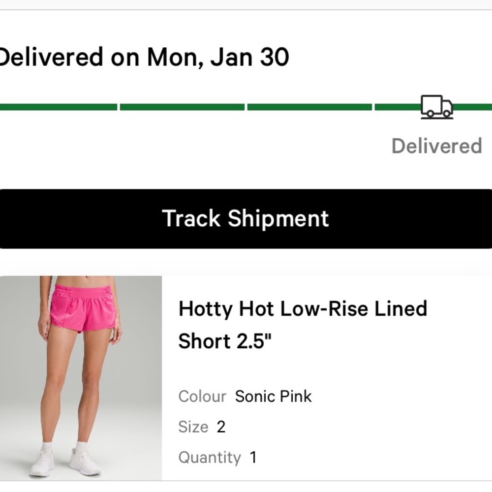 Lululemon hotty hot 2.5 shorts size 2 worn once!